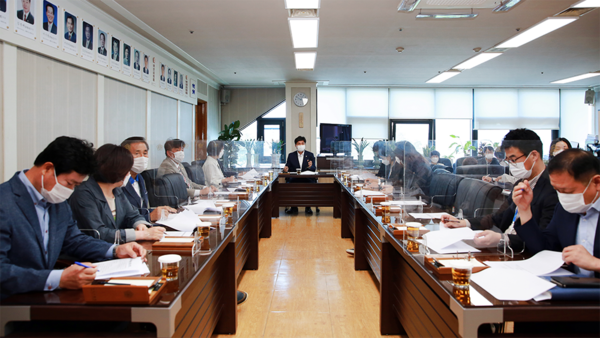 충남 아산시의회는 제4회 의원회의를 의장실에서 개최했다. [아산시의회 제공]