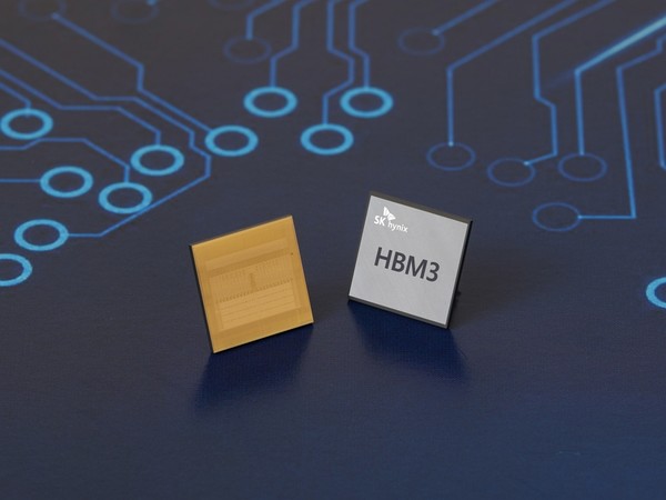 SK하이닉스가 업계 최초로 개발한 HBM3 D램. [SK하이닉스 제공]