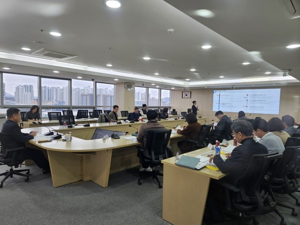 충남 천안시는 19일 ‘제3차 천안시 기후위기 적응대책 수립 용역 최종보고회’를 개최했다.  [천안시 제공]