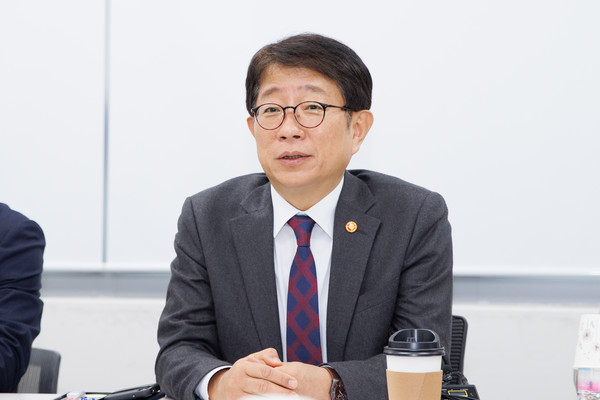 박상우 국토교통부 장관이 지난 14일 정부세종청사에서 열린 '국토교통 개혁 TF' 첫 회의에 참석해 발언하고 있다. [국토교통부 제공]