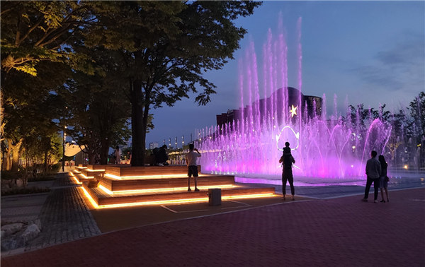 대전관광공사가 오는 15일부터 대전의 야간 대표명소인 엑스포과학공원 야간 개장을 한다. [대전관광공사 제공] 