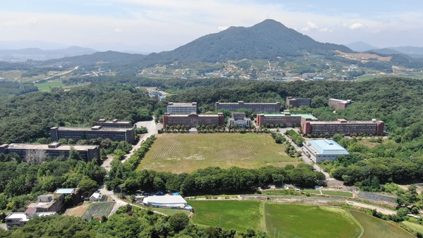 전북 남원시는 최근 舊서남대학교 남원캠퍼스 부지 및 시설 매입 계약을 체결했다. [남원시 제공]