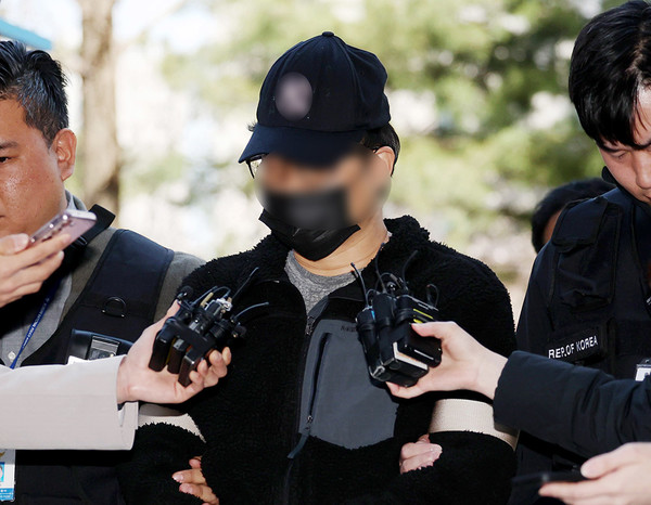 사전투표소에 불법 카메라 설치한 유튜버 [연합뉴스]