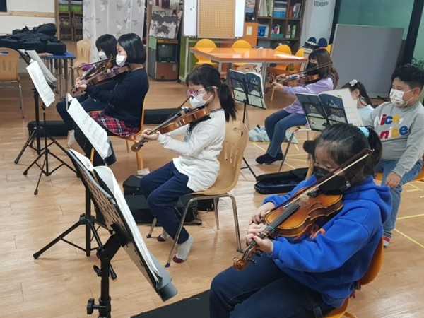 충남 천안교육청은 이달부터 12월까지 교육복지지원센터 교육복지예술프로그램를 운영한다. [천안교육청 제공]